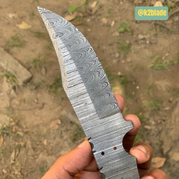 Custom Design Knife Damascus Steel