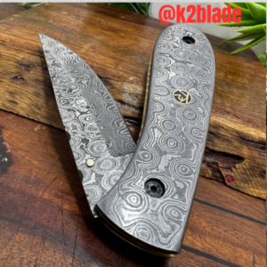 Damascus Steel folding Knife