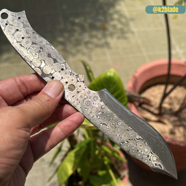 Custom Design Knife Damascus Steel