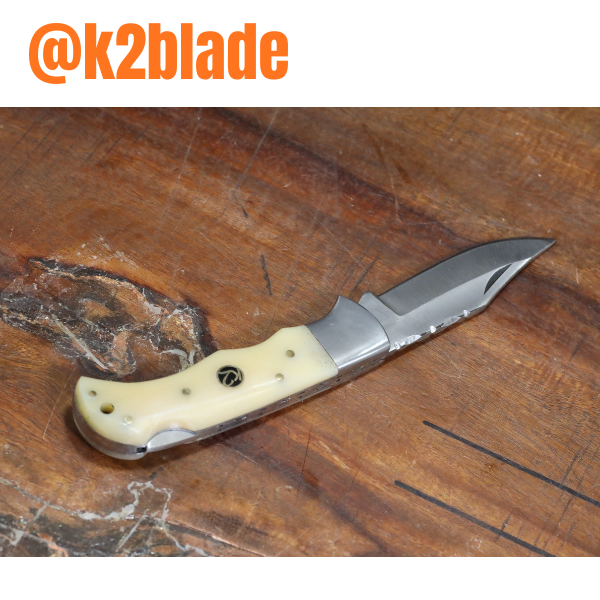 Damascus Steel Pocket Knife