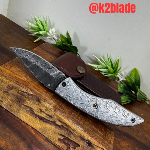 Engraved slim folder
