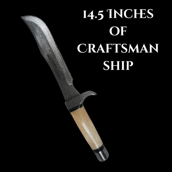 Long curved blade