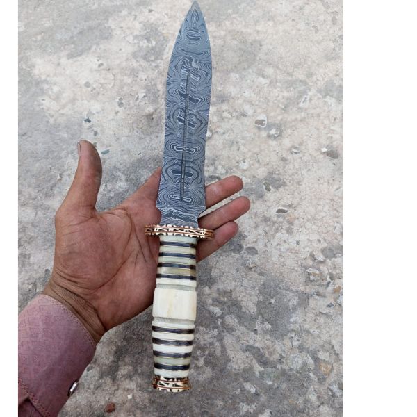 Striped handle knife